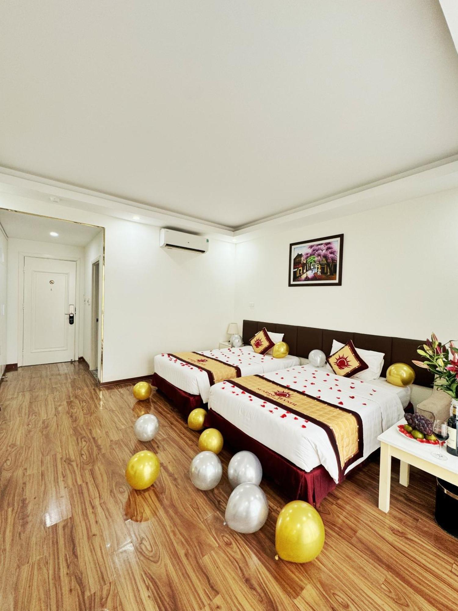Sunrise Hanoi Hotel Bagian luar foto