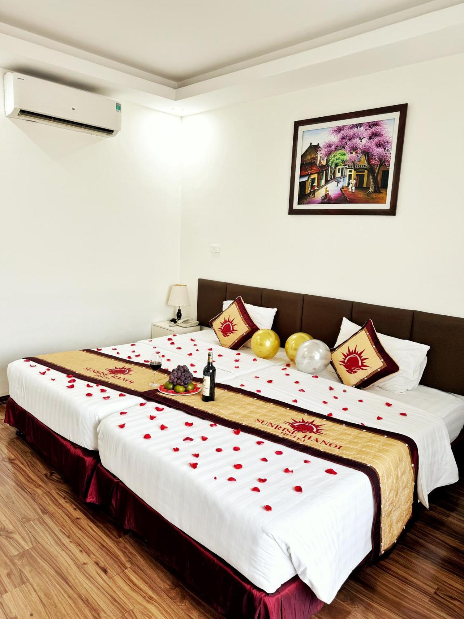 Sunrise Hanoi Hotel Bagian luar foto