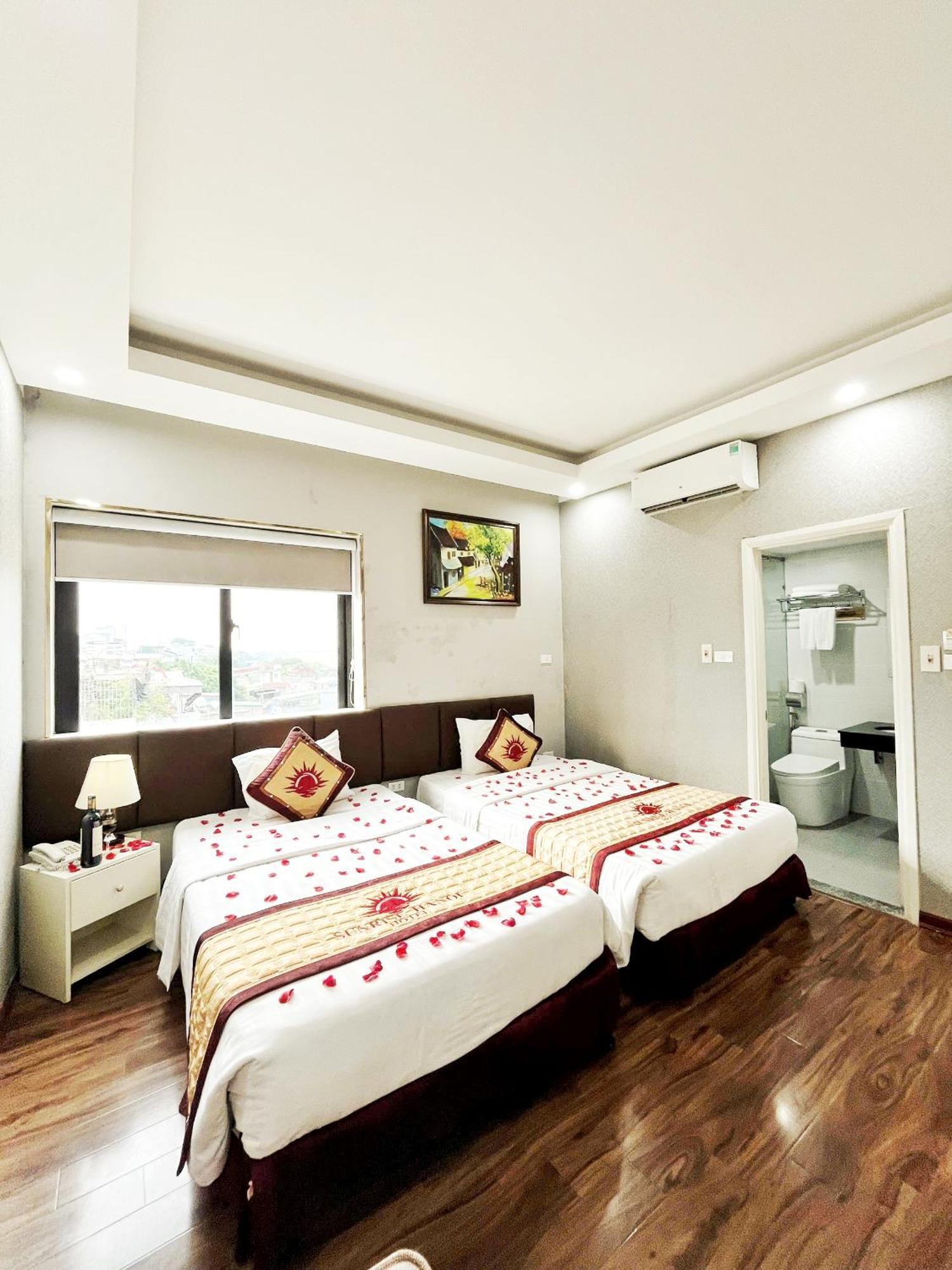 Sunrise Hanoi Hotel Bagian luar foto